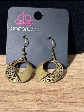 paparazzi Antique Gold Crescent Filigree Drop Earrings